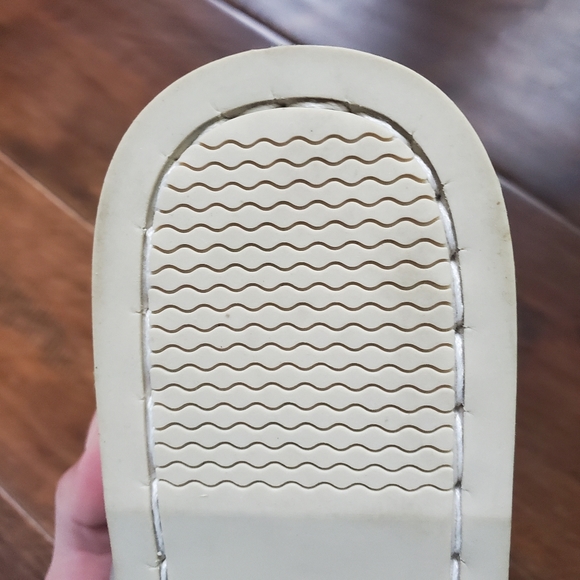 Merona gold boat shoes size 7 - Picture 4 of 5